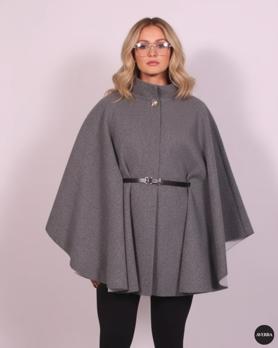 Elegant Cape – Averra