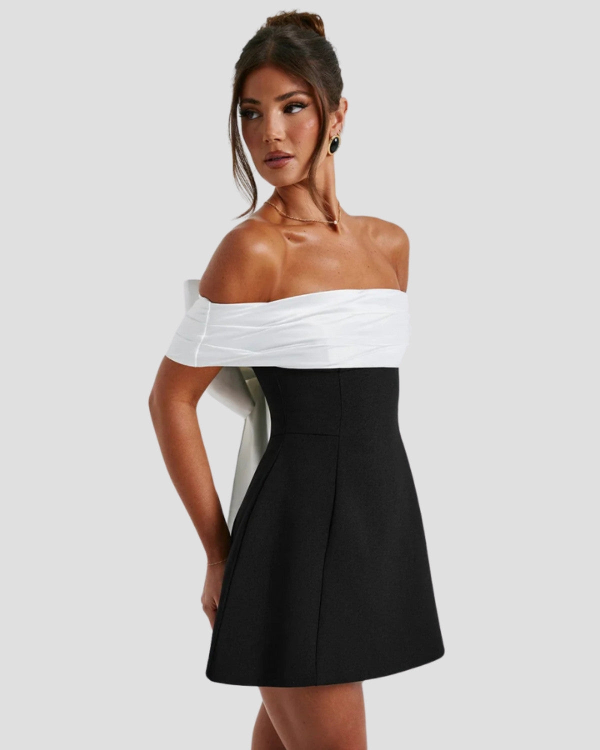 Averra™ | Elegant Bow-Back Mini Dress