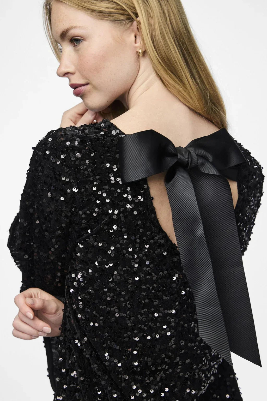 Averra™ | Bow-Back Glitter Mini Dress
