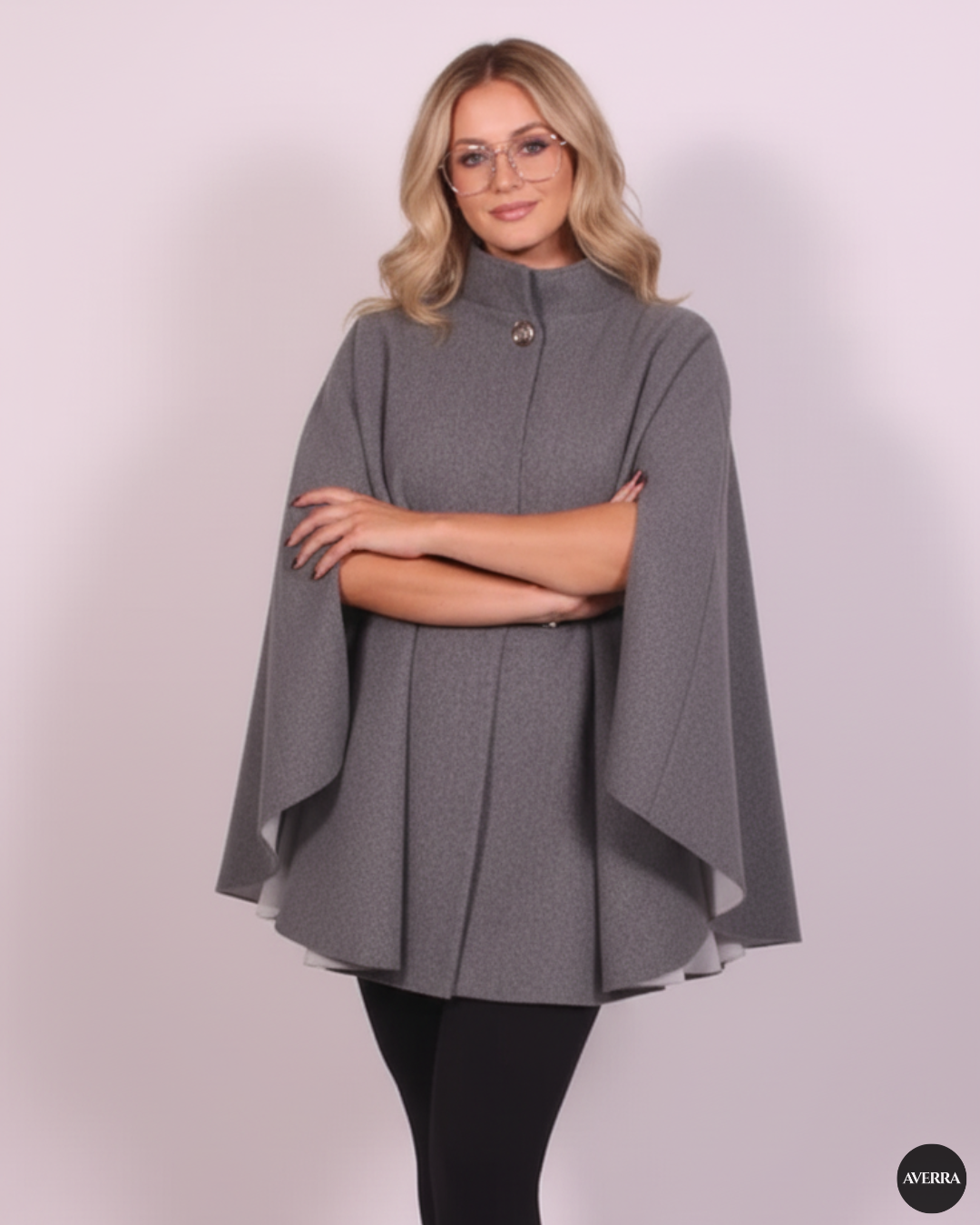 Elegant Cape – Averra