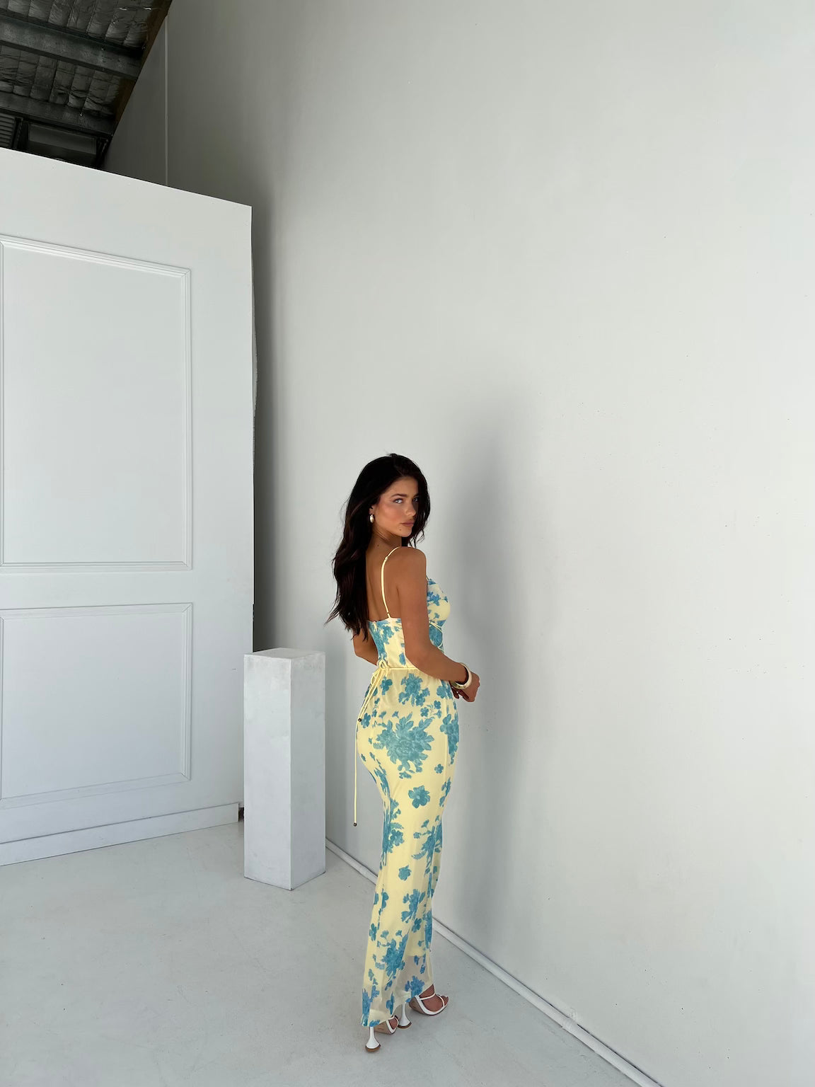 Averra™ | Sleeveless Floral Maxi Dress
